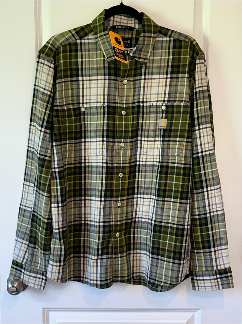 CARHARTT Rugged Flex Lightweight Button Up Flannel Size MEDIUM 107014 Plaid